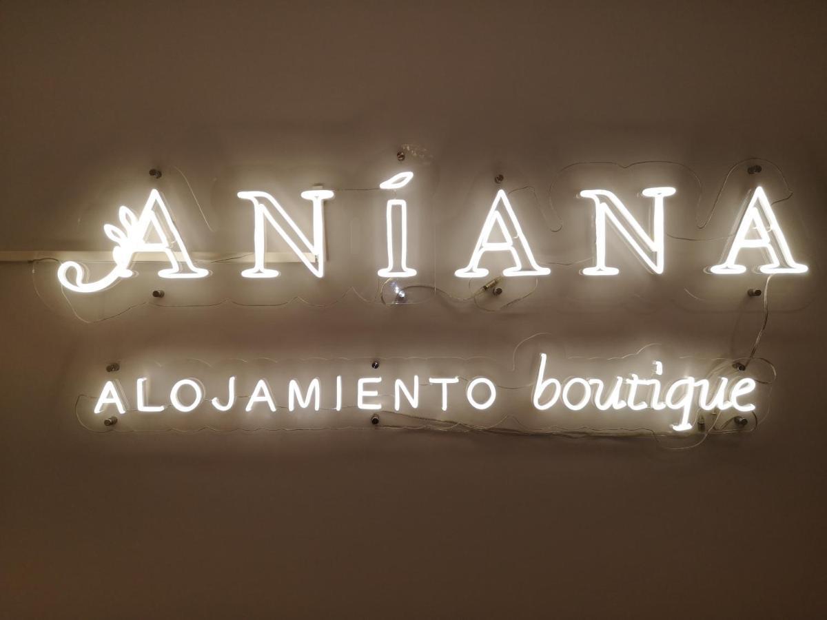 לוגרוניו Aniana Alojamiento Boutique מראה חיצוני תמונה